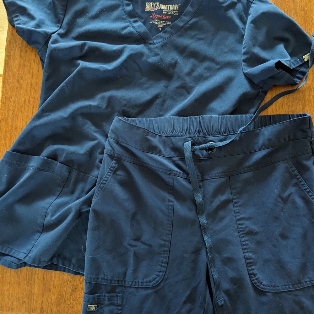 Greys Anatomy Signatures Scrub Set